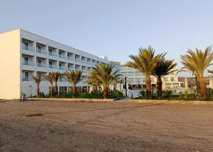 Gadileh Resort Hotel Tadjurah